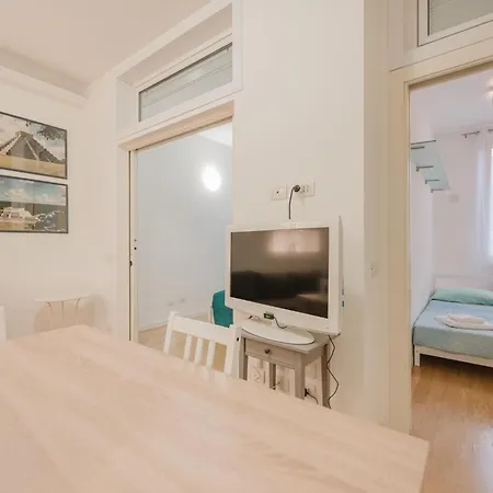 Apartmán Casa Falco - 15 Min Dalla Stazione E Dal Centro *