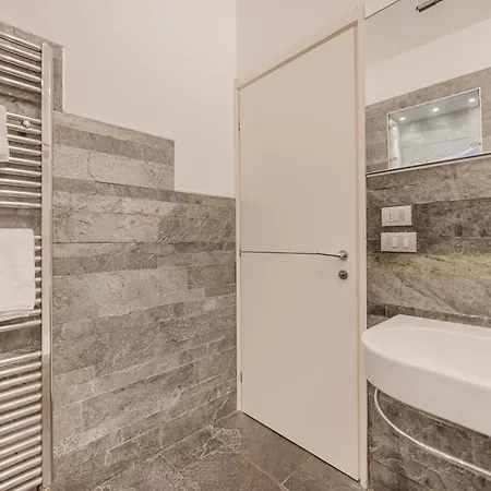Casa Falco - 15 Min Dalla Stazione E Dal Centro Appartement *
